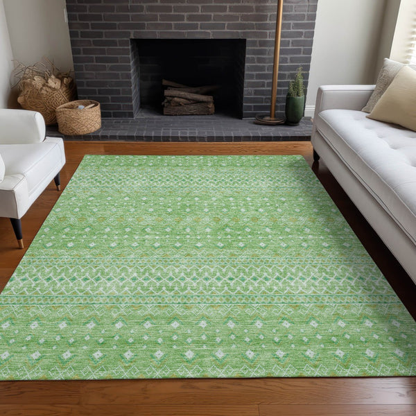 Homeroots 3' Stylish Green And Mint Tribal Washable Area Rug For Indoor And Outdoor Spaces, Durable Design 5' X 8' Polyester 582597