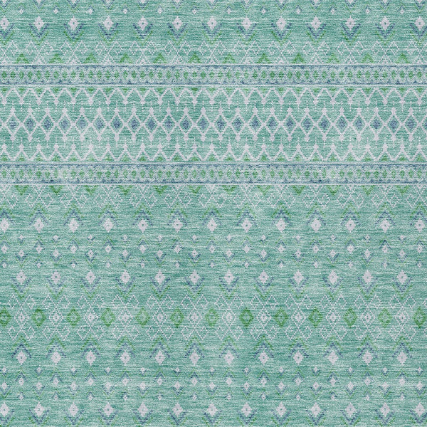 Homeroots 3' Stylish Green And Mint Tribal Washable Area Rug For Indoor And Outdoor Spaces, Durable Design 5' X 8' Polyester 582603
