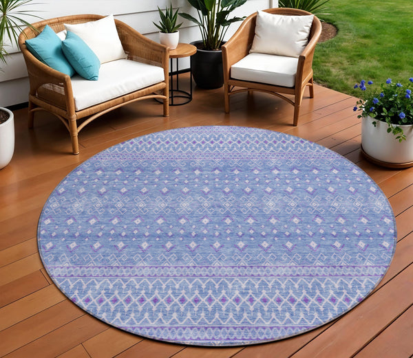 Homeroots 3' Stylish Green And Mint Tribal Washable Area Rug For Indoor And Outdoor Spaces, Durable Design 8' Round Polyester 582634