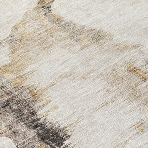 Homeroots 3' Elegant Beige Ivory And Taupe Abstract Washable Area Rug For Indoor And Outdoor Spaces 8' Round Polyester 582658