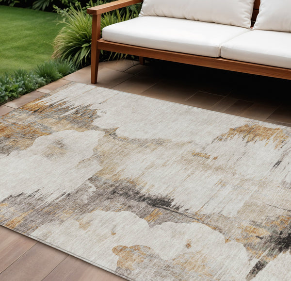 Homeroots 3' Elegant Beige Ivory And Taupe Abstract Washable Area Rug For Indoor And Outdoor Spaces 10' X 14' Polyester 582661