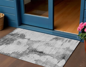 Homeroots 3' Elegant Beige Ivory And Taupe Abstract Washable Area Rug For Indoor And Outdoor Spaces 3' X 5' Polyester 582668