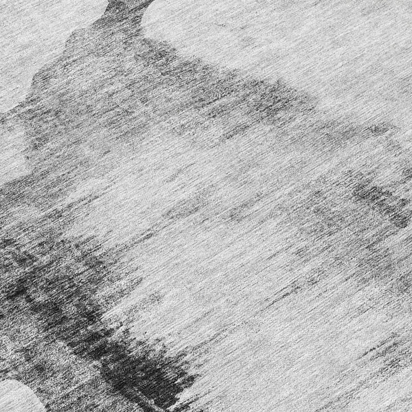 Homeroots 3' Elegant Beige Ivory And Taupe Abstract Washable Area Rug For Indoor And Outdoor Spaces 8' Round Polyester 582670