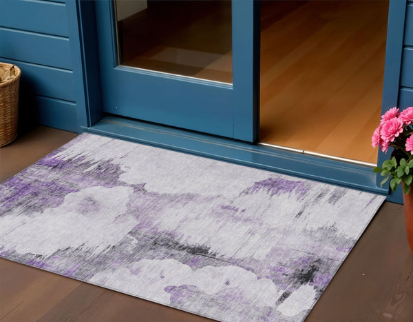 Homeroots 3' Elegant Beige Ivory And Taupe Abstract Washable Area Rug For Indoor And Outdoor Spaces 3' X 5' Polyester 582674