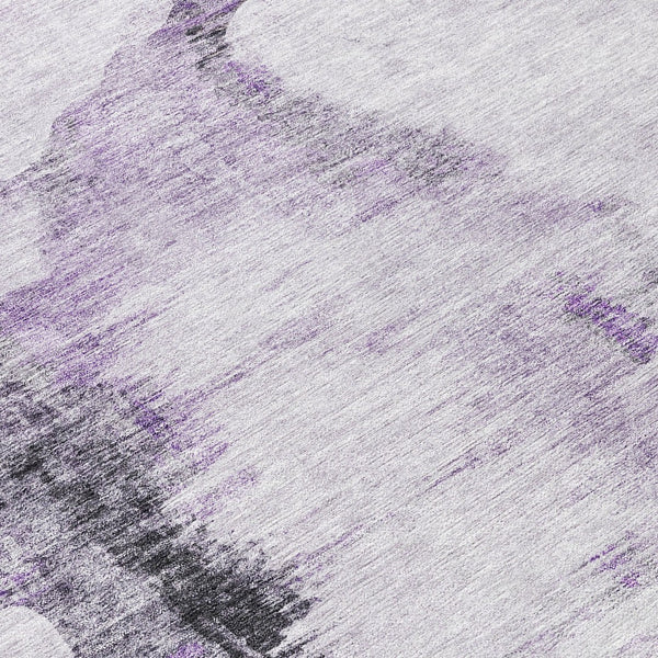 Homeroots 3' Elegant Beige Ivory And Taupe Abstract Washable Area Rug For Indoor And Outdoor Spaces 8' Round Polyester 582676