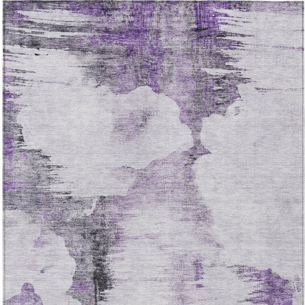 Homeroots 3' Elegant Beige Ivory And Taupe Abstract Washable Area Rug For Indoor And Outdoor Spaces 10' X 14' Polyester 582679