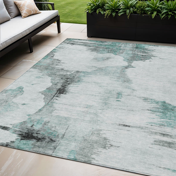 Homeroots 3' Elegant Beige Ivory And Taupe Abstract Washable Area Rug For Indoor And Outdoor Spaces 5' X 8' Polyester 582687