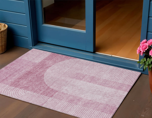 Homeroots 3' Blush Pink And Mauve Geometric Washable Area Rug For Stylish Indoor And Outdoor Spaces 3' X 5' Polyester 582692