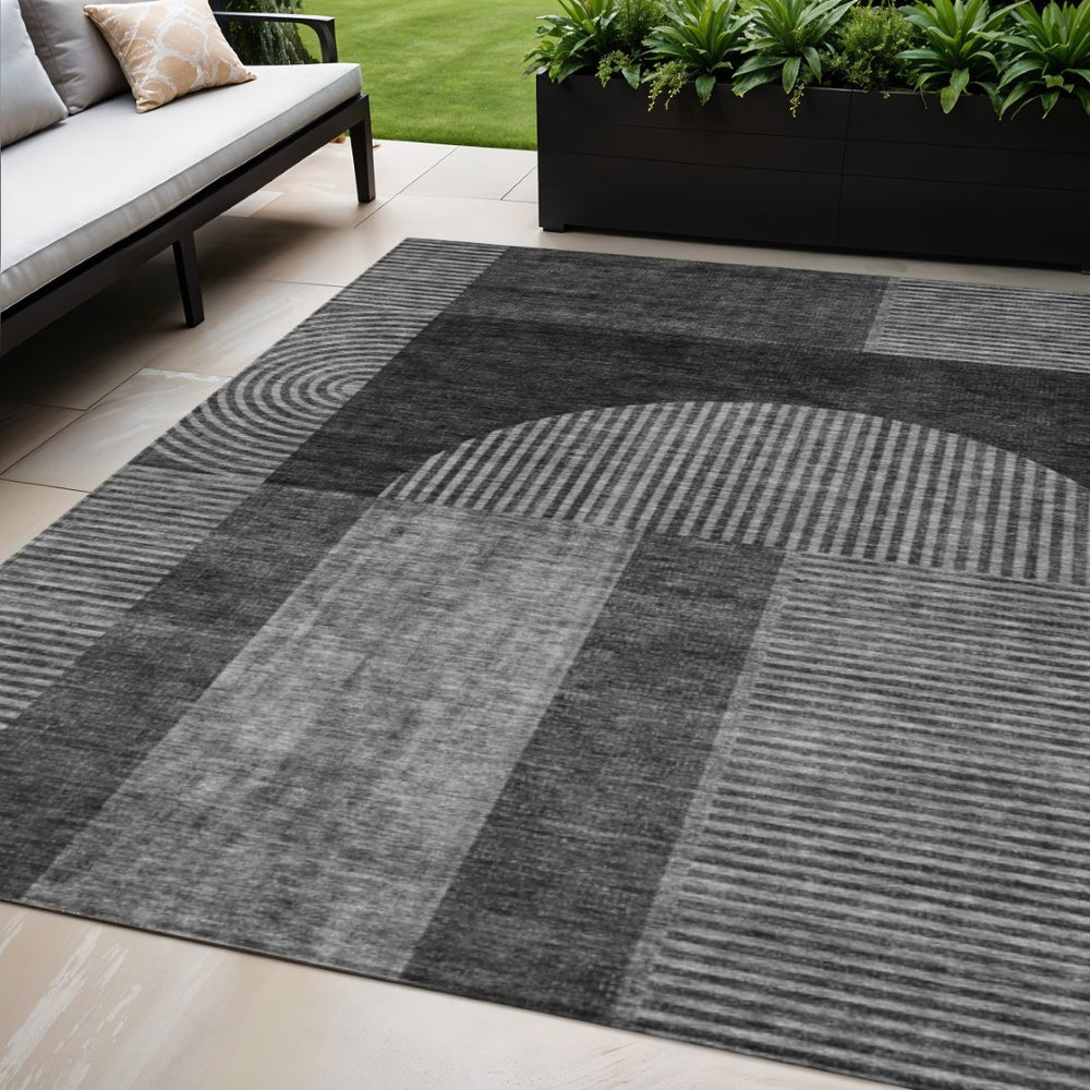 HomeRoots 5' Charcoal Gray and Silver Geometric Indoor Outdoor Area Rug - Durable, Washable, Modern Style 5' X 8' 582705