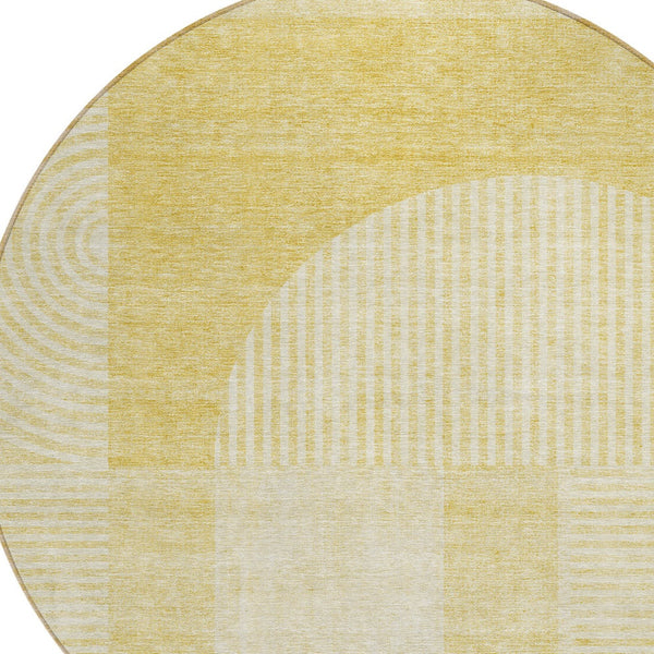 Homeroots 3' Blush Pink And Mauve Geometric Washable Area Rug For Stylish Indoor And Outdoor Spaces 8' Round Polyester 582712