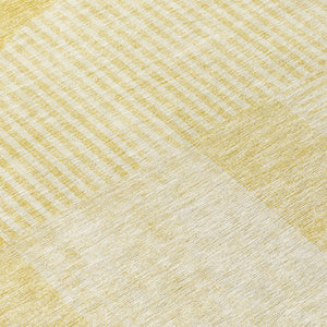 Homeroots 3' Blush Pink And Mauve Geometric Washable Area Rug For Stylish Indoor And Outdoor Spaces 8' Round Polyester 582712