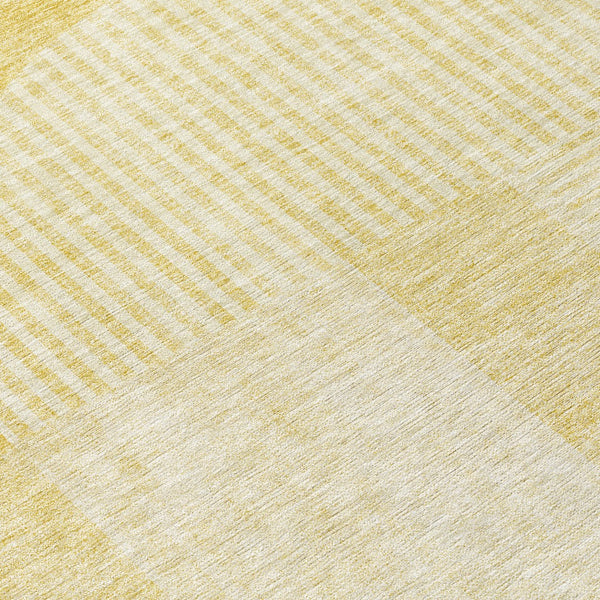 Homeroots 3' Blush Pink And Mauve Geometric Washable Area Rug For Stylish Indoor And Outdoor Spaces 8' Round Polyester 582712