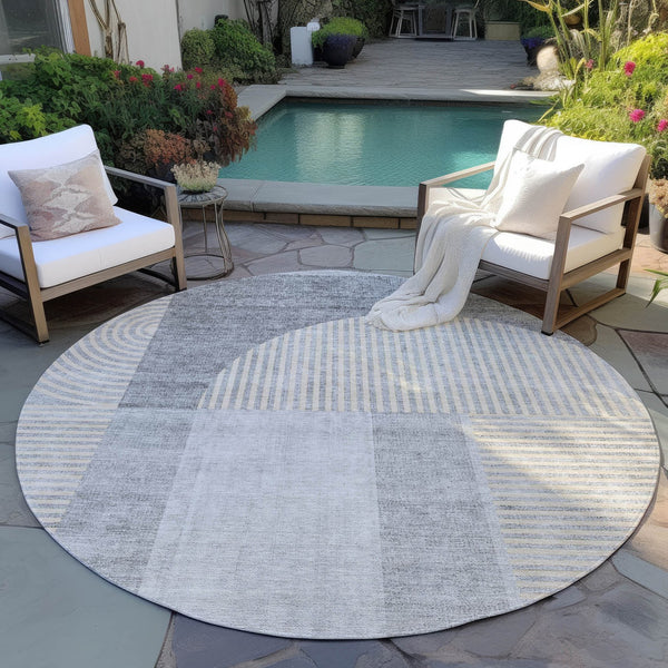 Homeroots 3' Blush Pink And Mauve Geometric Washable Area Rug For Stylish Indoor And Outdoor Spaces 8' Round Polyester 582730