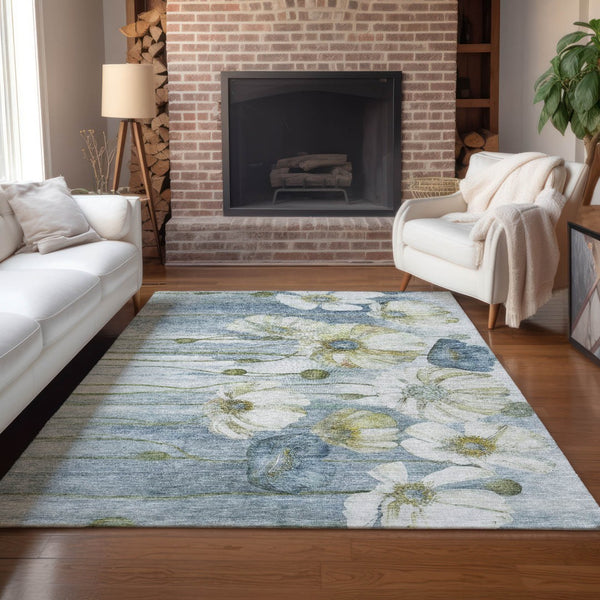 Homeroots 3' Denim Blue Floral Washable Area Rug - Perfect For Indoor Outdoor Spaces, Stain Resistant Design 10' X 14' Polyester 582751