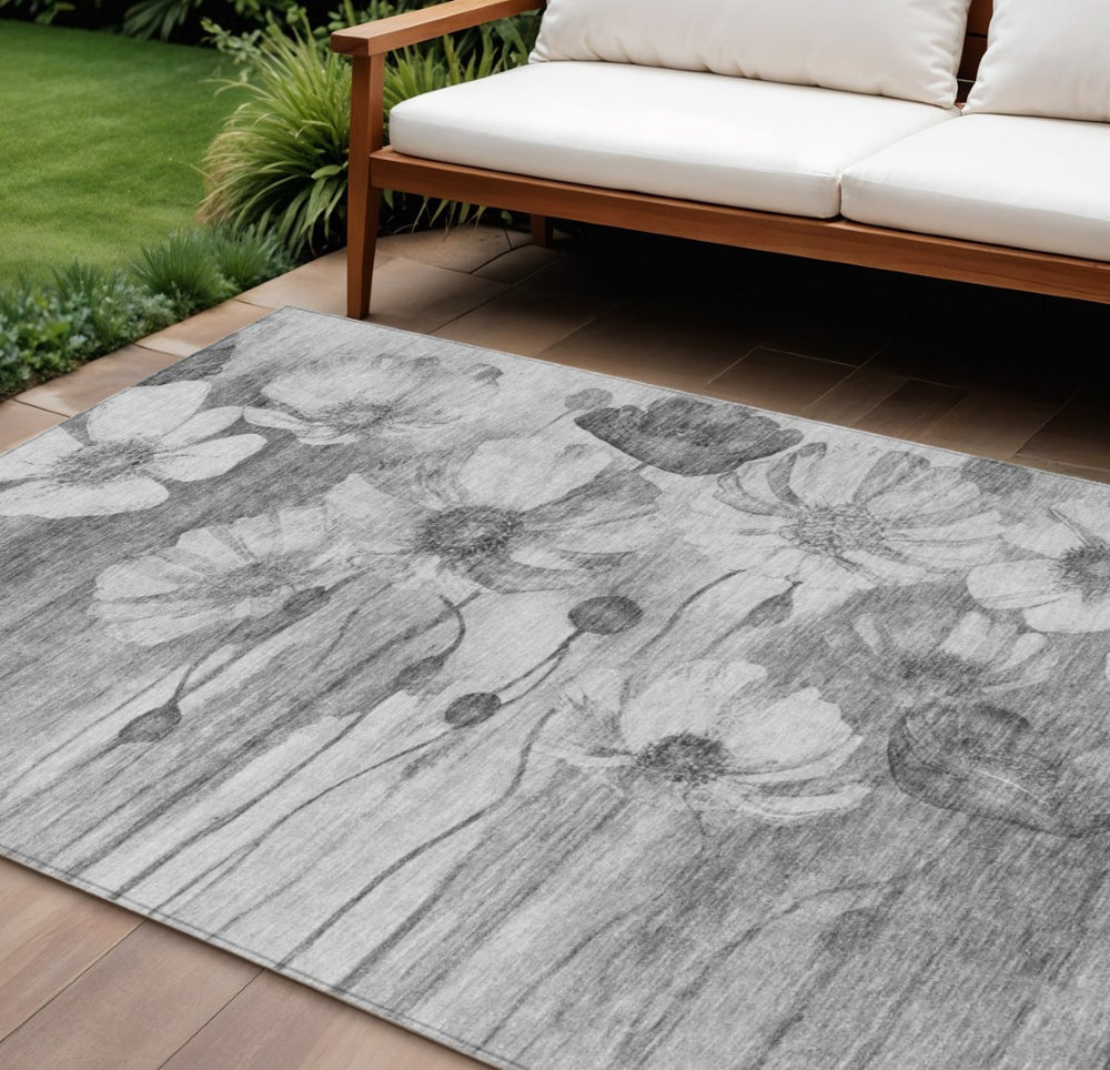 HomeRoots 9' Gray Charcoal and Silver Floral Washable Area Rug for Indoor and Outdoor High-Traffic Spaces 9' X 12' 582756