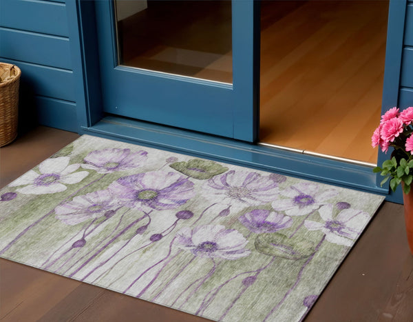 Homeroots 3' Denim Blue Floral Washable Area Rug - Perfect For Indoor Outdoor Spaces, Stain Resistant Design 3' X 5' Polyester 582764