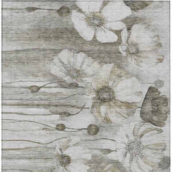 Homeroots 3' Denim Blue Floral Washable Area Rug - Perfect For Indoor Outdoor Spaces, Stain Resistant Design 8' X 10' Polyester 582785