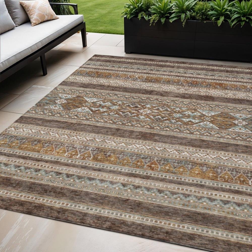 HomeRoots 5' Southwestern Chocolate and Gray Area Rug - Durable, Washable, Stylish for Indoor and Outdoor Use 5' X 8' 582813