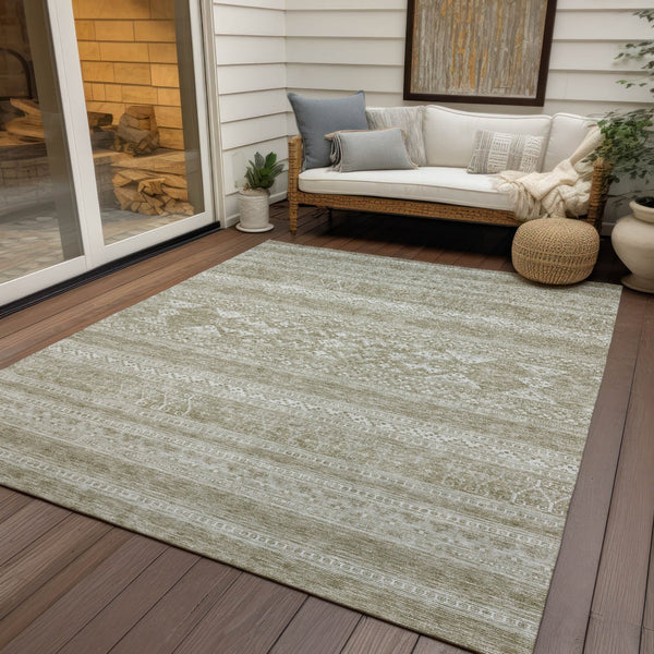 Homeroots 3' Chocolate And Gray Southwestern Indoor Outdoor Rug - Durable, Washable, Stylish For Any Space 9' X 12' Polyester 582828