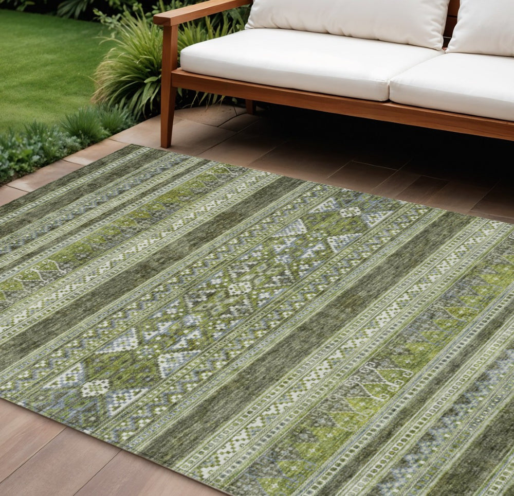HomeRoots 9' Durable Southwestern Indoor Outdoor Area Rug in Earthy Olive and Artichoke Green for Any Space 9' X 12' 582840