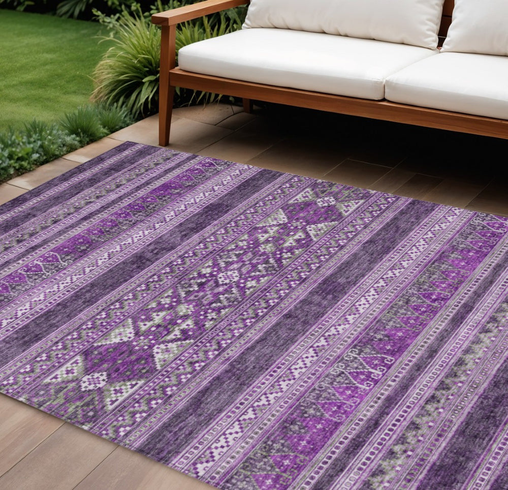 HomeRoots 9' Southwestern Eggplant and Gray Area Rug - Durable, Washable Design for Indoor and Outdoor Use 9' X 12' 582846