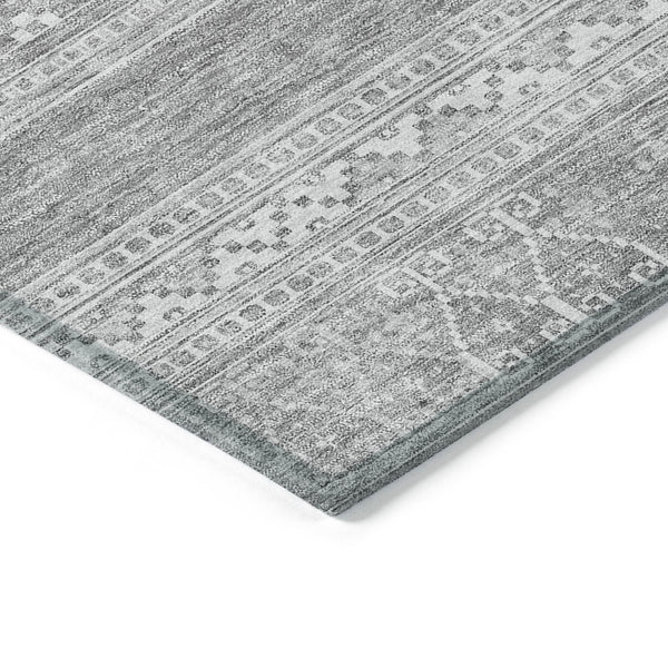Homeroots 3' Chocolate And Gray Southwestern Indoor Outdoor Rug - Durable, Washable, Stylish For Any Space 8' X 10' Polyester 582857