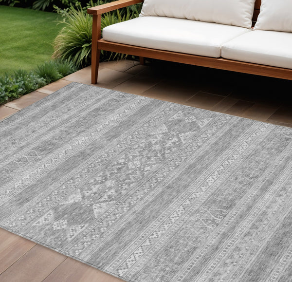 Homeroots 3' Chocolate And Gray Southwestern Indoor Outdoor Rug - Durable, Washable, Stylish For Any Space 10' X 14' Polyester 582859