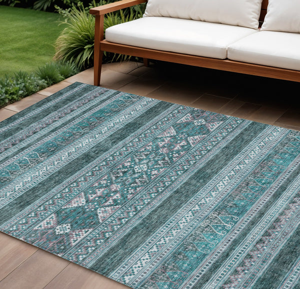 Homeroots 3' Chocolate And Gray Southwestern Indoor Outdoor Rug - Durable, Washable, Stylish For Any Space 9' X 12' Polyester 582864
