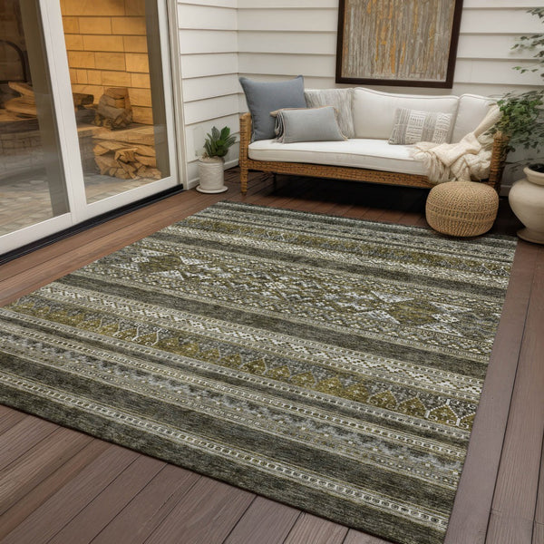 Homeroots 3' Chocolate And Gray Southwestern Indoor Outdoor Rug - Durable, Washable, Stylish For Any Space 9' X 12' Polyester 582870