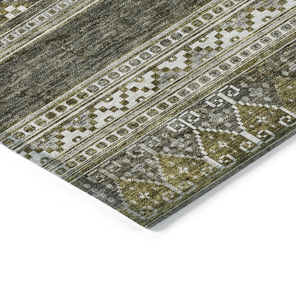 Homeroots 3' Chocolate And Gray Southwestern Indoor Outdoor Rug - Durable, Washable, Stylish For Any Space 9' X 12' Polyester 582870