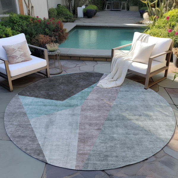 Homeroots 3' Beige Khaki And Taupe Abstract Washable Area Rug For Indoor And Outdoor Spaces, Durable Design 8' Round Polyester 582892