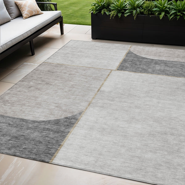 Homeroots 3' Stylish Coral Peach And Gray Abstract Washable Area Rug For Indoor And Outdoor Spaces 5' X 8' Polyester 582909