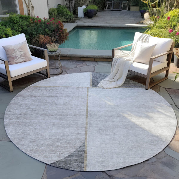 Homeroots 3' Stylish Coral Peach And Gray Abstract Washable Area Rug For Indoor And Outdoor Spaces 8' Round Polyester 582910