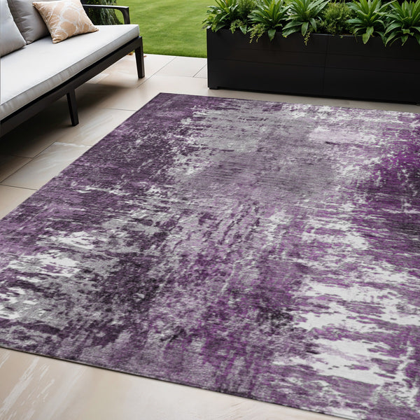 Homeroots 3' Washable Eggplant Purple & Lavender Abstract Area Rug For Indoor & Outdoor Spaces, Durable Design 5' X 8' Polyester 582915