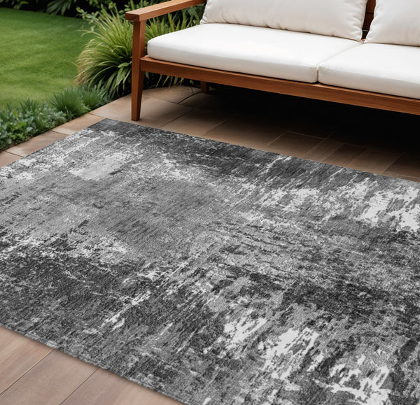 Homeroots 3' Washable Eggplant Purple & Lavender Abstract Area Rug For Indoor & Outdoor Spaces, Durable Design 9' X 12' Polyester 582924