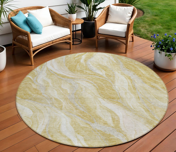 Homeroots 3' Green And Ivory Abstract Washable Area Rug - Stylish Indoor Outdoor Design For Any Space 8' Round Polyester 582988