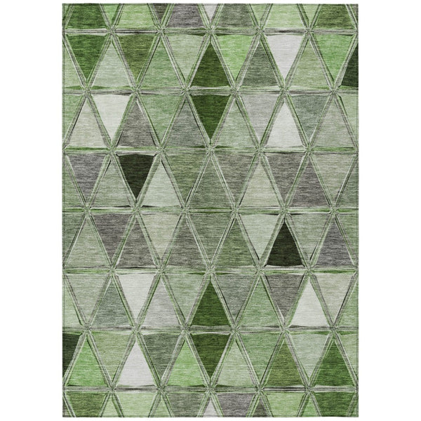 HomeRoots 5' Geometric Area Rug in Green & Fern Green - Washable, Durable, Modern Design for Indoor & Outdoor Use 10' X 14' 583015