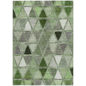 Homeroots 3' Geometric Washable Indoor Outdoor Area Rug In Green And Fern Green - Stylish & Durable Decor 10' X 14' Polyester 583015