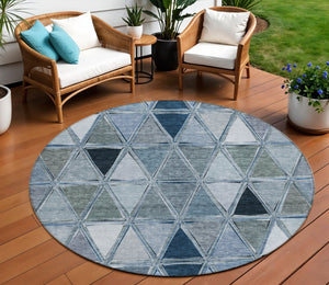 Homeroots 3' Geometric Washable Indoor Outdoor Area Rug In Green And Fern Green - Stylish & Durable Decor 8' Round Polyester 583024
