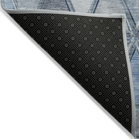 Homeroots 3' Geometric Washable Indoor Outdoor Area Rug In Green And Fern Green - Stylish & Durable Decor 10' X 14' Polyester 583027