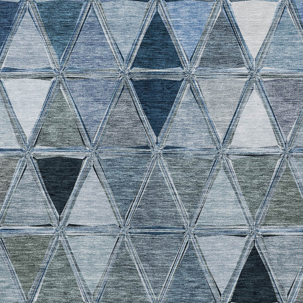 Homeroots 3' Geometric Washable Indoor Outdoor Area Rug In Green And Fern Green - Stylish & Durable Decor 10' X 14' Polyester 583027