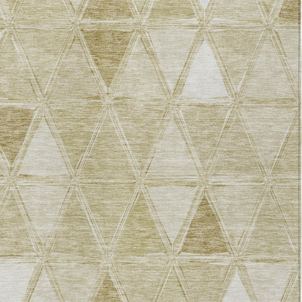 Homeroots 3' Geometric Washable Indoor Outdoor Area Rug In Green And Fern Green - Stylish & Durable Decor 8' X 10' Polyester 583037