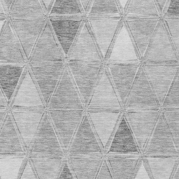 Homeroots 3' Geometric Washable Indoor Outdoor Area Rug In Green And Fern Green - Stylish & Durable Decor 5' X 8' Polyester 583047