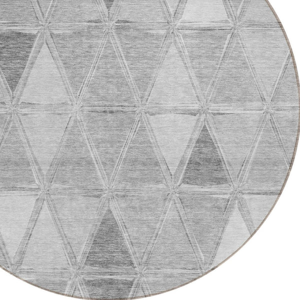 Homeroots 3' Geometric Washable Indoor Outdoor Area Rug In Green And Fern Green - Stylish & Durable Decor 8' Round Polyester 583048