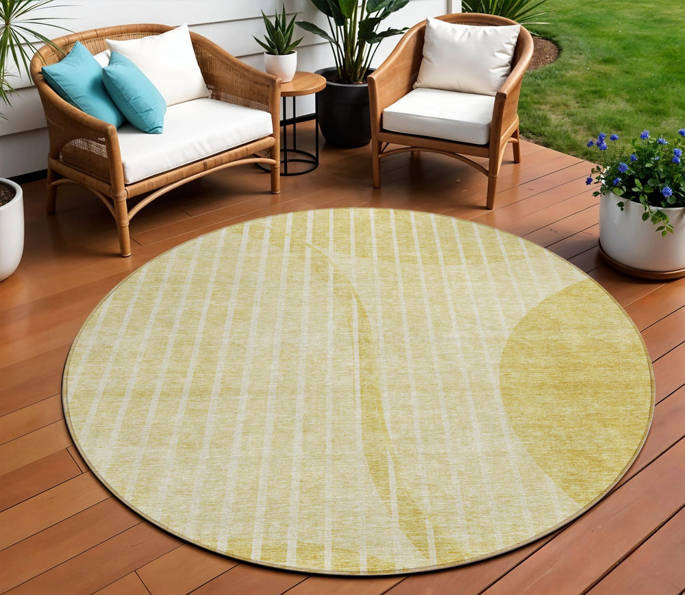Homeroots 3' Stylish Brown Taupe And Ivory Striped Washable Area Rug For Indoor And Outdoor Spaces 8' Round Polyester 583072