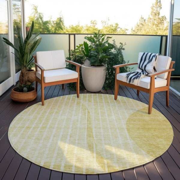 Homeroots 3' Stylish Brown Taupe And Ivory Striped Washable Area Rug For Indoor And Outdoor Spaces 8' Round Polyester 583072
