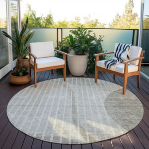 Homeroots 3' Stylish Brown Taupe And Ivory Striped Washable Area Rug For Indoor And Outdoor Spaces 8' Round Polyester 583084