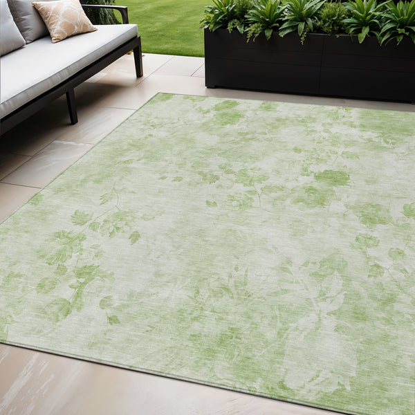 Homeroots 3' Green Floral Washable Area Rug For Indoor And Outdoor Spaces – Durable, Stylish, And Easy Care 3' X 5' Polyester 583088