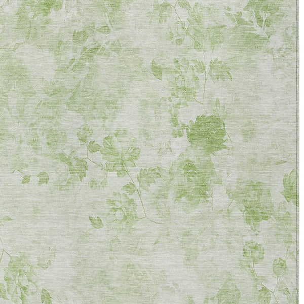 Homeroots 3' Green Floral Washable Area Rug For Indoor And Outdoor Spaces – Durable, Stylish, And Easy Care 5' X 8' Polyester 583089