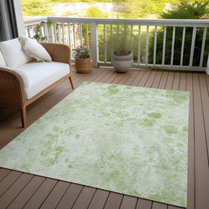 Homeroots 3' Green Floral Washable Area Rug For Indoor And Outdoor Spaces – Durable, Stylish, And Easy Care 10' X 14' Polyester 583093